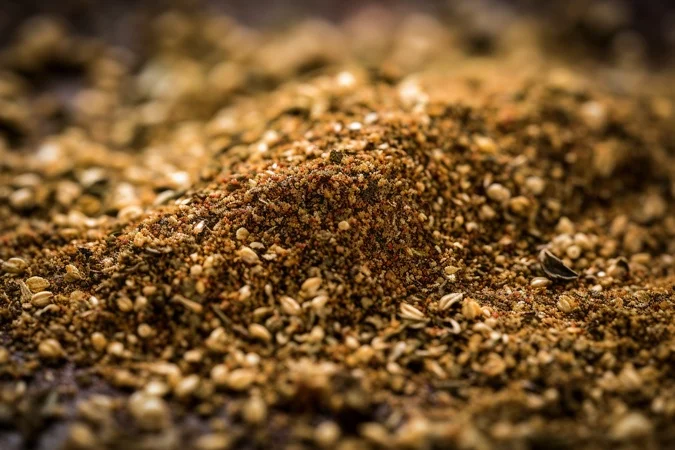 Mélange d'épices zaatar maison : rehaussez vos plats préférés